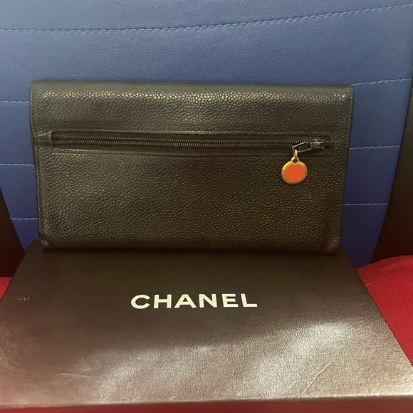 Chanel - Picture 4 of 6